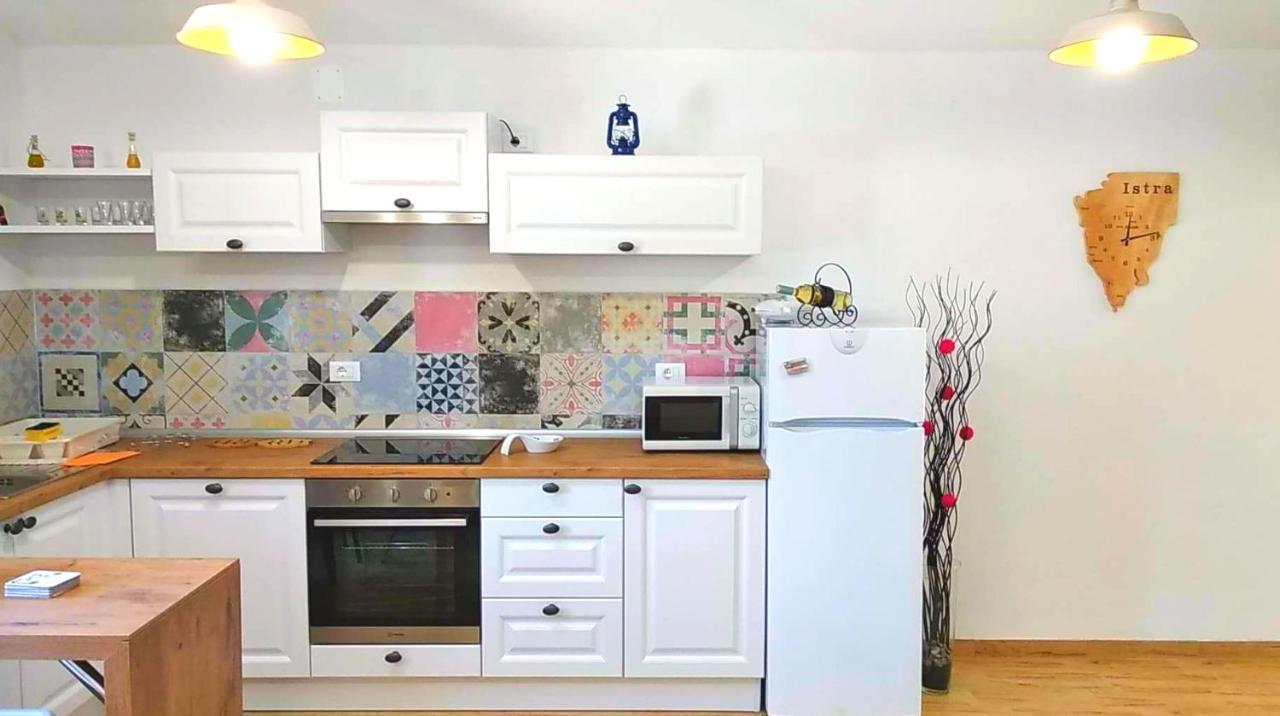 Roč Holiday Home Deni מראה חיצוני תמונה